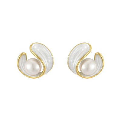 Luxurious Gold Earrings Featuring White Opals and Pearls