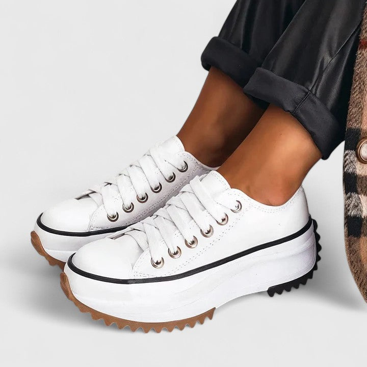 Lois - Comfortable Sneakers