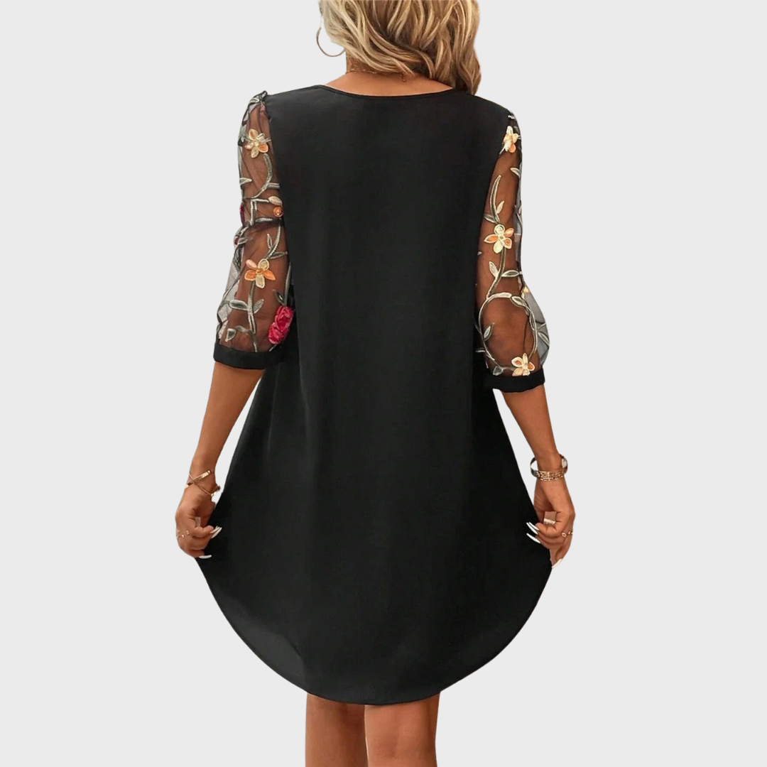 Cindy - Light and Elegant Summer Dress