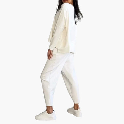 Cloe - Comfortable Two-piece Set With Round Neckline
