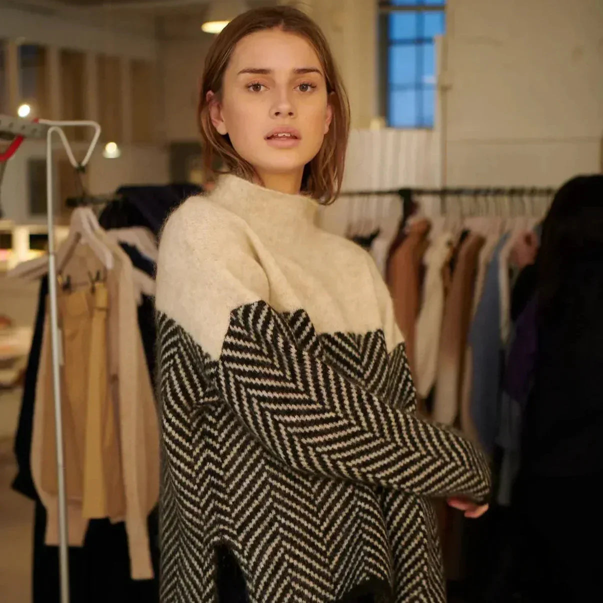 Noela - Turtleneck Sweater