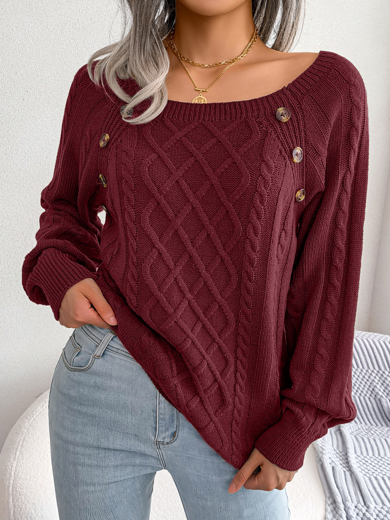 Zoey - Classic Cozy Sweater