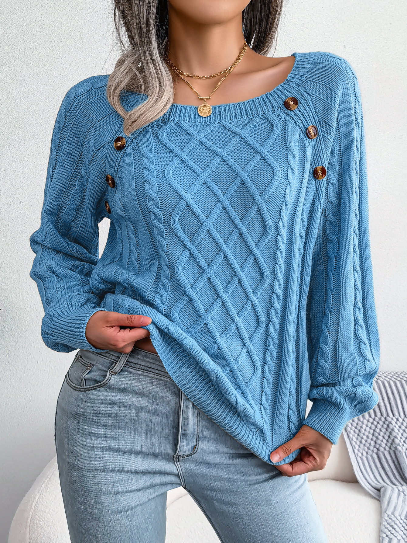 Zoey - Classic Cozy Sweater